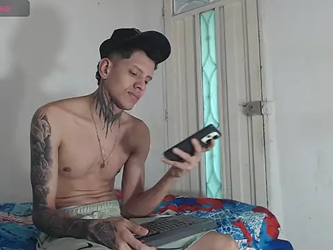 gabriel reyes21 online show from 07-16-26, 10:16