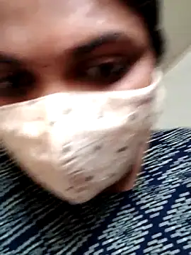 Snapshot of Tamil_Hot_Saranya chatting on 02-27-26, 08:25 Tamil Hot Saranya online show from 02-27-26, 08:25