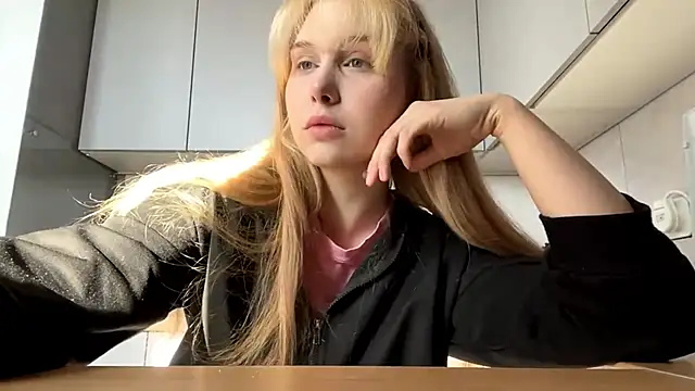 ShariLappas online show from 03-07-26, 12:02