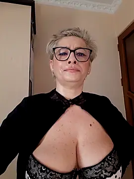 LunaBlaise online show from 03-08-26, 07:56