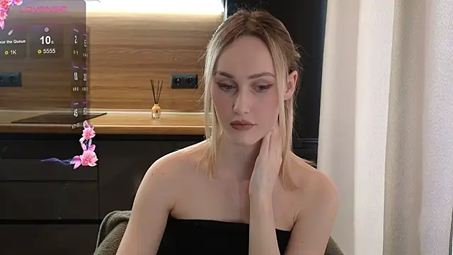 Bella Villen online show from 04-05-26, 10:12