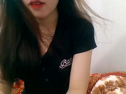 Snapshot of kiraa-007 chatting on 05-06-26, 01:16 kiraa-007 online show from 05-06-26, 01:16