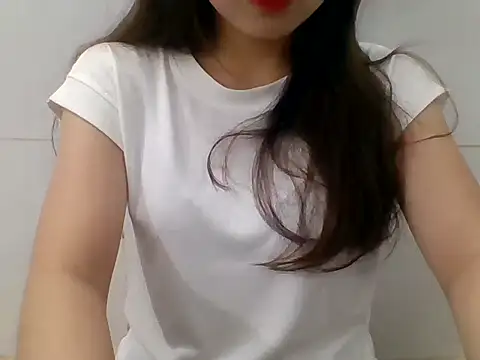 Snapshot of kiraa-007 chatting on 06-05-26, 03:29 kiraa-007 online show from 06-05-26, 03:29