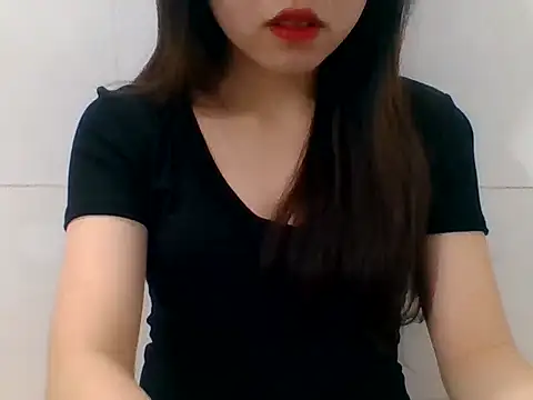 Snapshot of kiraa-007 chatting on 06-06-26, 05:39 kiraa-007 online show from 06-06-26, 05:39