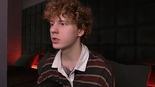 Snapshot of Mickey_Hawk chatting on 03-02-26, 04:25 Mickey Hawk online show from 03-02-26, 04:25