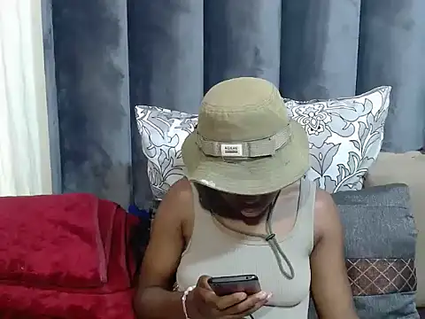 DarkchocolateXxc online show from 04-02-26, 01:09