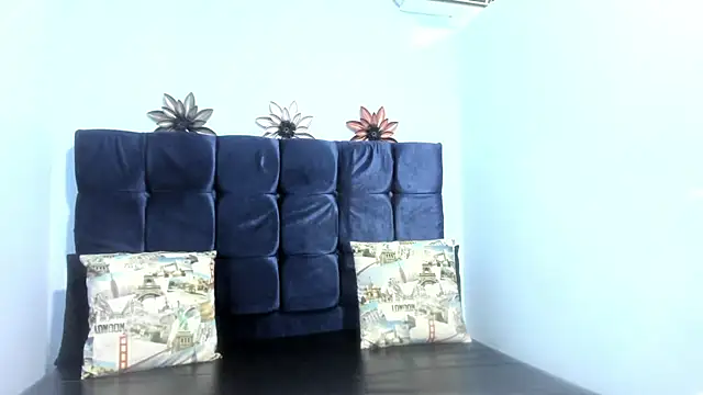 Snapshot of Saray_sexylove chatting on 07-04-26, 10:43 Saray sexylove online show from 07-04-26, 10:43