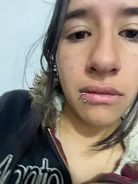 Snapshot of LilyRossi_ chatting on 06-04-26, 11:27 LilyRossi online show from 06-04-26, 11:27