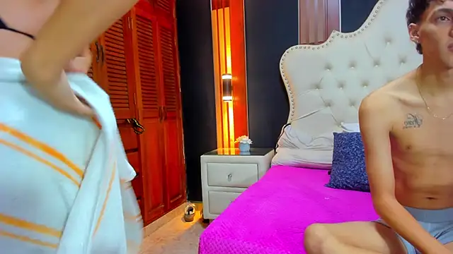 AnnyANDnoah online show from 03-30-26, 01:12