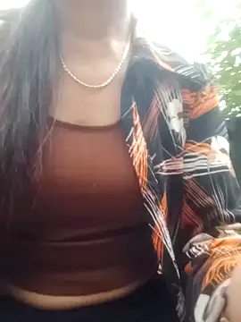 Snapshot of Malisa-aa chatting on 05-14-26, 11:33 Malisa-aa online show from 05-14-26, 11:33
