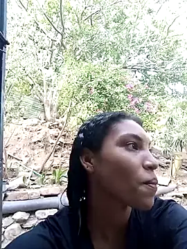 Snapshot of ginevere_20 chatting on 04-14-26, 09:32 ginevere 20 online show from 04-14-26, 09:32