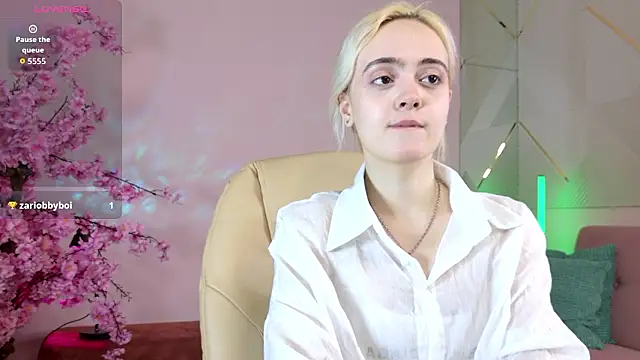 Bambi Bloom online show from 03-27-26, 05:24