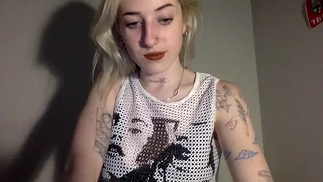 EmmyWet online show from 03-12-26, 09:32