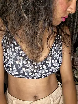 Snapshot of Akni_ chatting on 06-19-26, 05:50 Akni online show from 06-19-26, 05:50