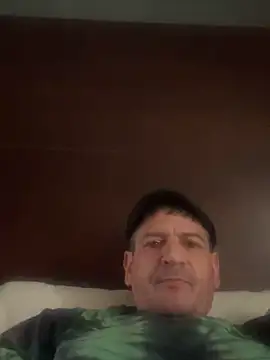 Snapshot of tommyandjen chatting on 04-07-26, 05:08 tommyandjen online show from 04-07-26, 05:08