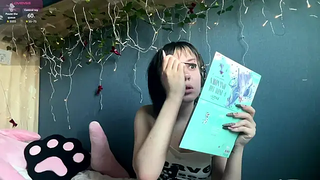 AueshaSimon online show from 04-04-26, 04:11