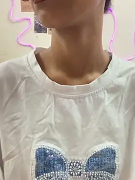 Snapshot of Zoiii__ chatting on 03-31-26, 01:44 Zoiii online show from 03-31-26, 01:44