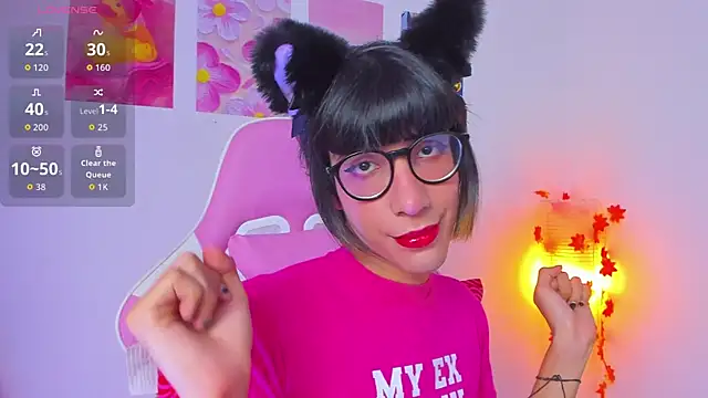 Madeline 21 online show from 03-25-26, 05:35