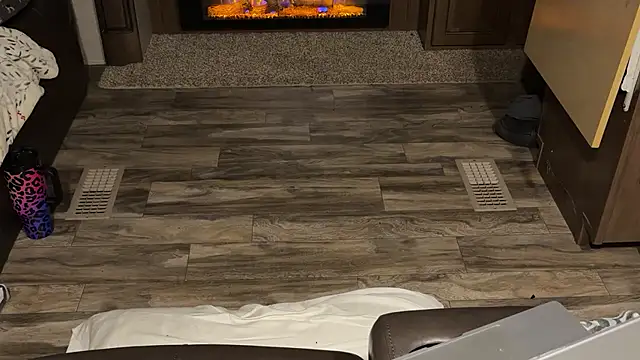 helovesanalbicouple online show from 03-04-26, 11:27