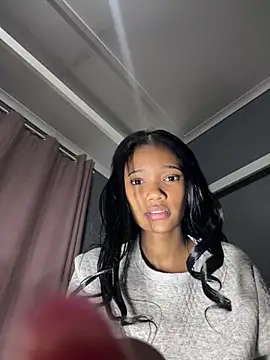 Snapshot of SweetBeauty4you chatting on 07-18-26, 07:50 SweetBeauty4you online show from 07-18-26, 07:50