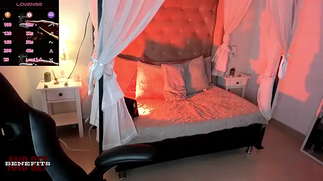 Raven Dooll online show from 03-24-26, 08:25