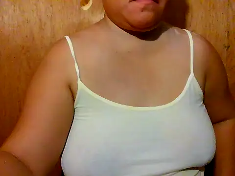 Snapshot of sejuicing_angel chatting on 05-30-26, 03:25 sejuicing angel online show from 05-30-26, 03:25