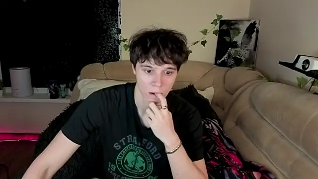 AnthonyCuutie online show from 04-01-26, 05:54