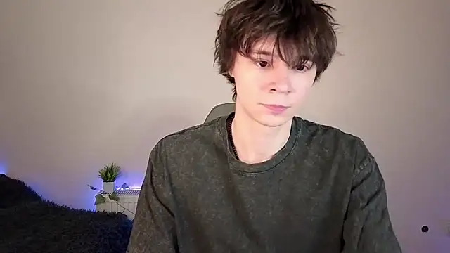 Snapshot of AnthonyCuutie chatting on 06-15-26, 07:54 AnthonyCuutie online show from 06-15-26, 07:54