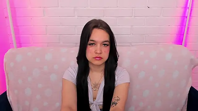 Snapshot of AishaTempt chatting on 03-03-26, 08:31 AishaTempt online show from 03-03-26, 08:31