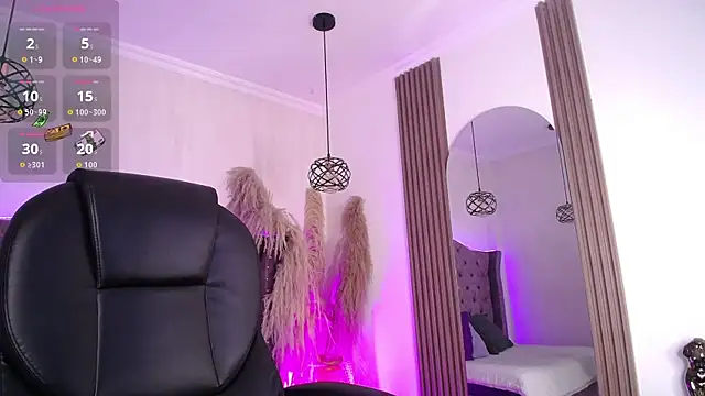 Snapshot of Amara_Davis1 chatting on 06-09-26, 04:35 Amara Davis1 online show from 06-09-26, 04:35