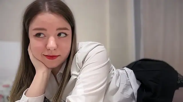 Snapshot of SmoggyWeek chatting on 03-01-26, 11:45 SmoggyWeek online show from 03-01-26, 11:45