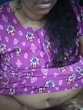 Snapshot of deepika-mallus chatting on 07-20-26, 07:05 deepika-mallus online show from 07-20-26, 07:05