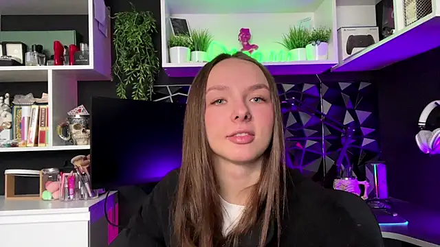 Snapshot of ClydeStiliner chatting on 03-03-26, 09:15 ClydeStiliner online show from 03-03-26, 09:15