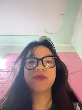 Leeeeiu online show from 03-20-26, 03:06