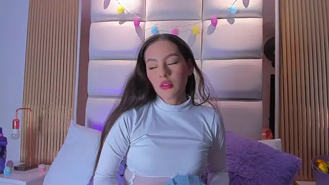 Snapshot of Megaan_Rousee chatting on 04-03-26, 11:52 Megaan Rousee online show from 04-03-26, 11:52