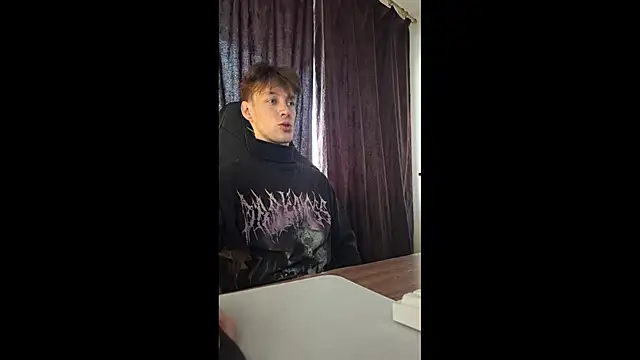 Snapshot of Huly_Entertainment chatting on 02-28-26, 11:33 Huly Entertainment online show from 02-28-26, 11:33