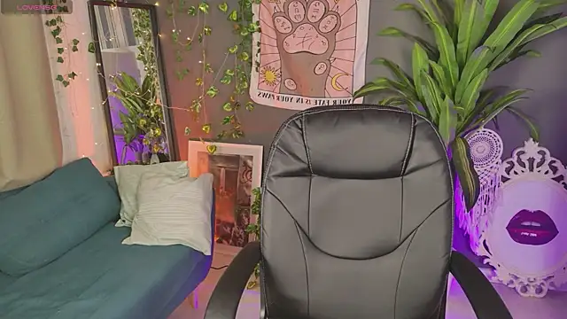 Nami Umi online show from 03-04-26, 09:32