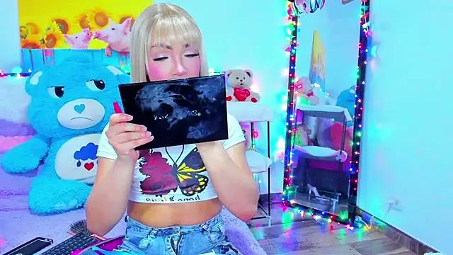 Snapshot of Dulce_Fabiana_ chatting on 03-01-26, 06:54 Dulce Fabiana online show from 03-01-26, 06:54