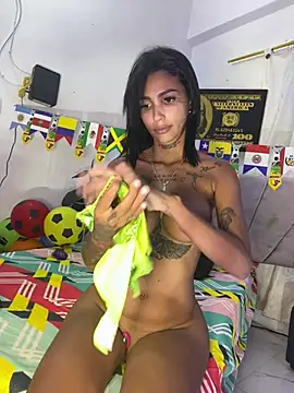 Snapshot of Antonella-smitt chatting on 06-30-26, 12:17 Antonella-smitt online show from 06-30-26, 12:17