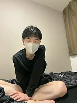 Snapshot of Ayutoda chatting on 04-23-26, 04:31 Ayutoda online show from 04-23-26, 04:31