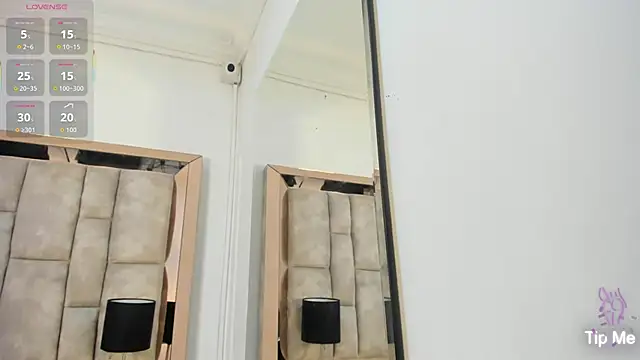 Titan Moreno  online show from 03-26-26, 12:00