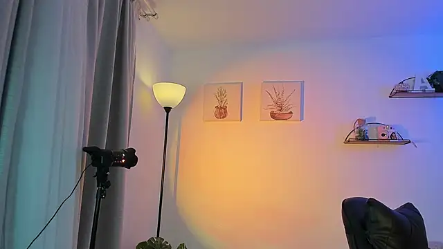 AlaiaRogers online show from 05-11-26, 10:43