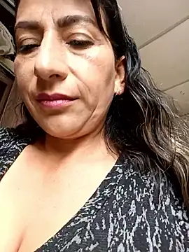 Lucia Rios online show from 04-12-26, 04:12