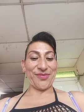 Lucia Rios online show from 06-04-26, 08:26