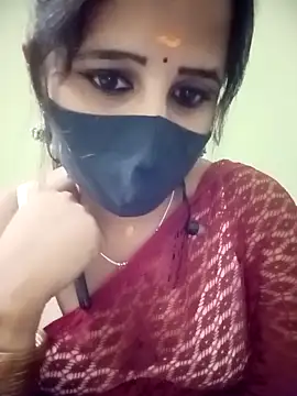 Snapshot of Tamil_Rani- chatting on 05-02-26, 06:24 Tamil Rani- online show from 05-02-26, 06:24