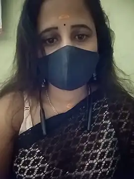 Snapshot of Tamil_Rani- chatting on 05-17-26, 10:06 Tamil Rani- online show from 05-17-26, 10:06