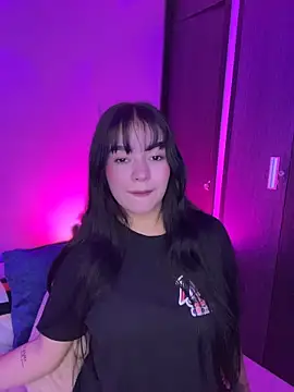 Sophia Wy online show from 04-19-26, 01:05