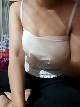 Snapshot of Ngoc_gina chatting on 03-04-26, 08:31 Ngoc gina online show from 03-04-26, 08:31