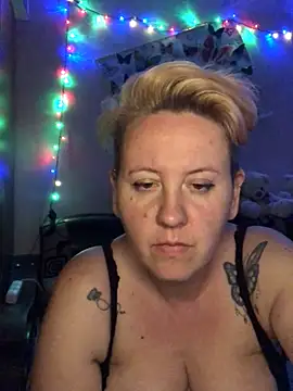 Snapshot of SofiaAmour chatting on 04-17-26, 07:50 SofiaAmour online show from 04-17-26, 07:50