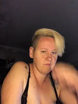 Snapshot of SofiaAmour chatting on 06-20-26, 06:33 SofiaAmour online show from 06-20-26, 06:33